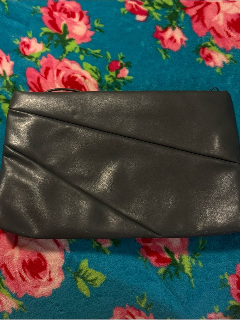 Classic Black Pleated Front Leather Clutch/Crossbody